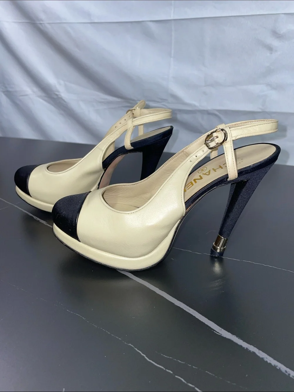 CHANEL TWO TONE CAP TOE SLINGBACK HEELS FTL-08-193